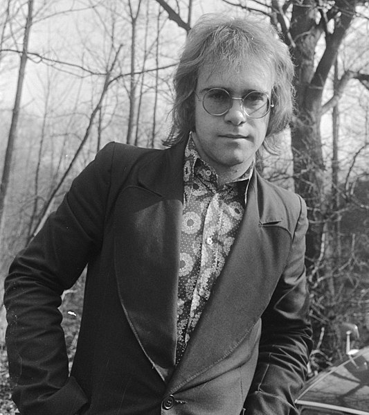 Elton John - Biography, Songs, Albums, Discography & Facts