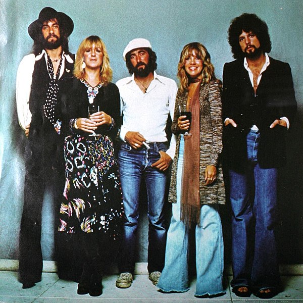 Fleetwood Mac – Biography, Songs, Albums, Fleetwood Mac Discography & Facts
