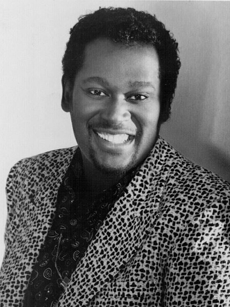 Luther Vandross – Biography, Songs, Albums, Discography & Facts
