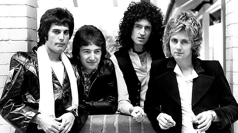 Queen – Biography, Songs, Albums, Discography & Facts
