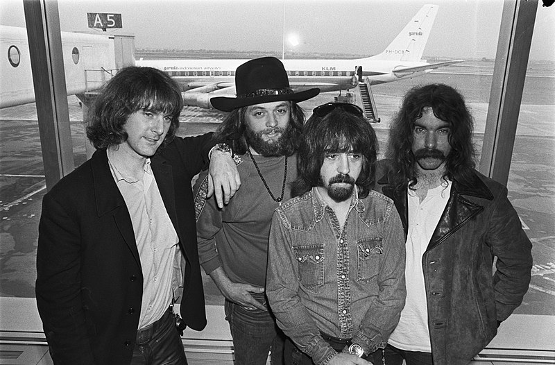The Byrds – Biography, Songs, Albums, Discography & Facts
