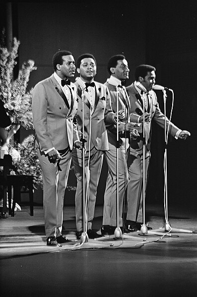 The Four Tops – Biography, Songs, Albums, Discography & Facts
