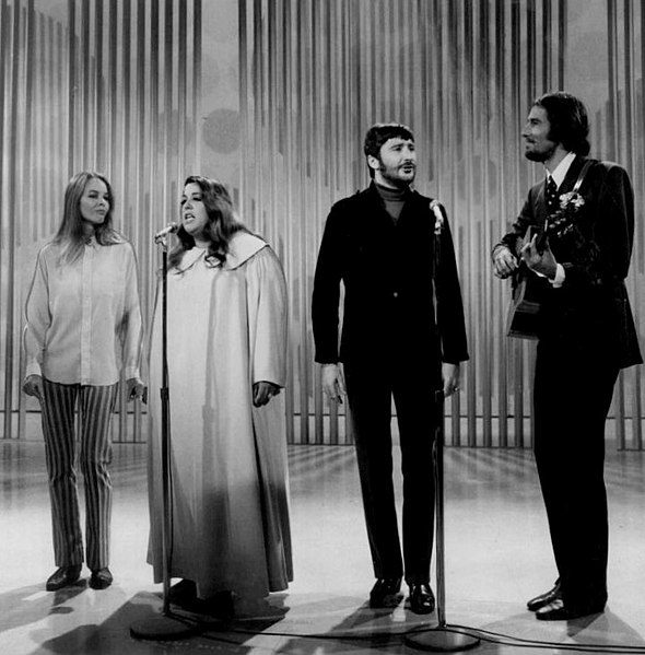 The Mamas & The Papas – Biography, Songs, Albums, Discography & Facts
