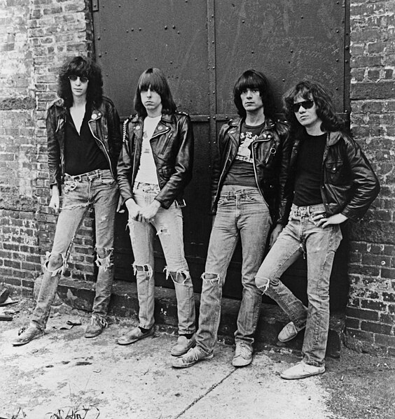 The Ramones – Biography, Songs, Albums, Discography & Facts
